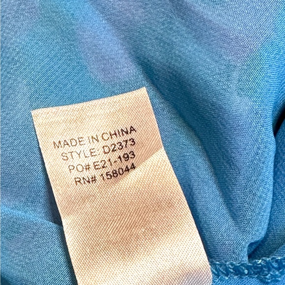 NWT Vernacular Cross Front Ruched Dress in Multicolored Floral Print. Size Small - Picture 12 of 14